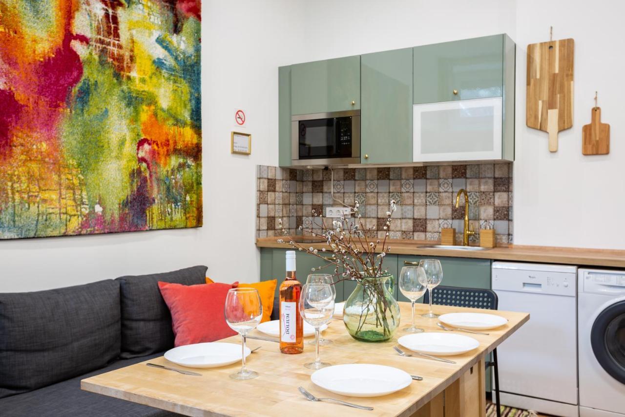 Industrial Style Appartment With Ac Steps To Gozsdu Βουδαπέστη Εξωτερικό φωτογραφία