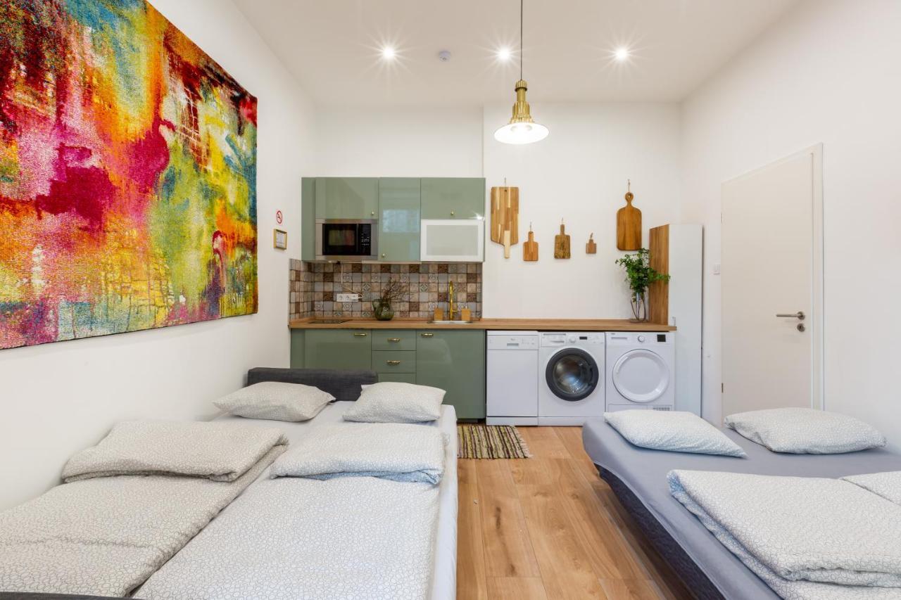 Industrial Style Appartment With Ac Steps To Gozsdu Βουδαπέστη Εξωτερικό φωτογραφία