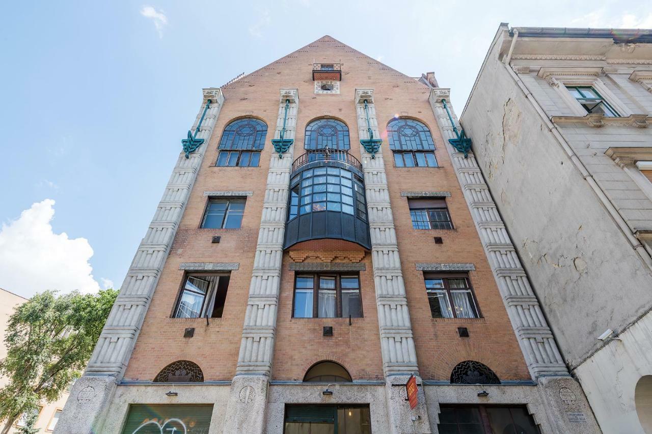 Industrial Style Appartment With Ac Steps To Gozsdu Βουδαπέστη Εξωτερικό φωτογραφία